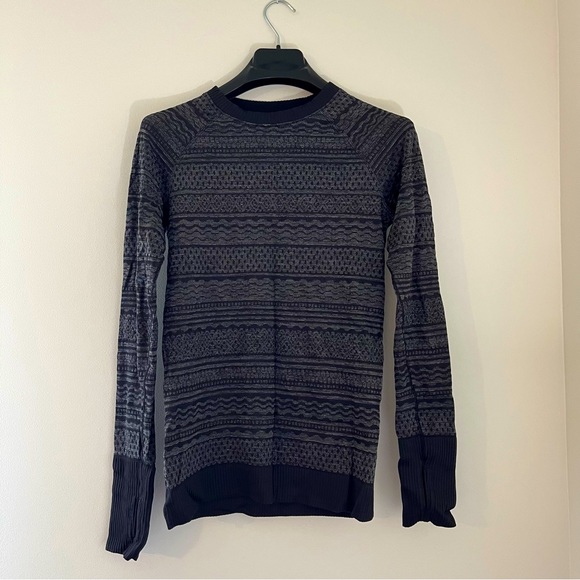 Lululemon Long Sleeve SZ S - Picture 1 of 1